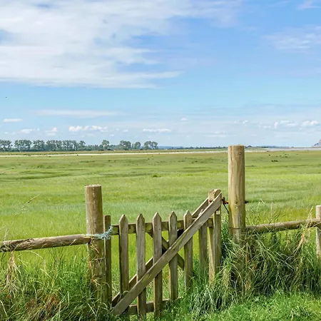 Appartement 2 Bedroom Amazing In