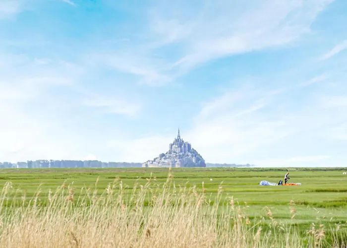 2 Bedroom Amazing In Apartment *