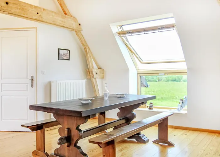 2 Bedroom Amazing In Apartment Ponts