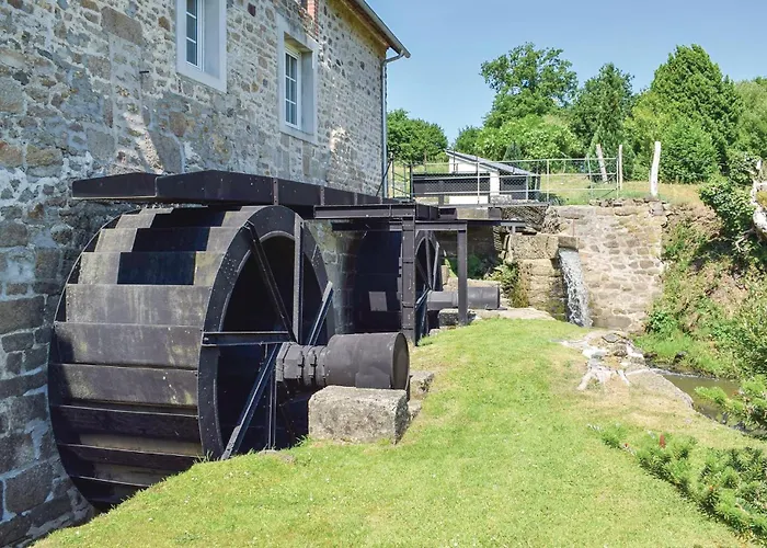 2 Bedroom Amazing In Apartment Ponts